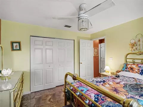 Bedroom - 8010 55th St E, Palmetto, FL 34221 photo 4 of 4