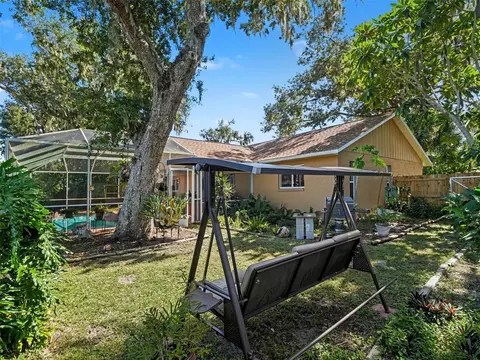 Exterior - 8010 55th St E, Palmetto, FL 34221 photo 7 of 7