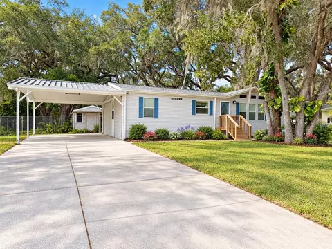 9117 Wood Terrace Dr, Tampa, FL 33637