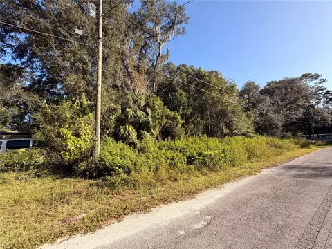 6025 NW 68th St, Ocala, FL 34482 photo 2