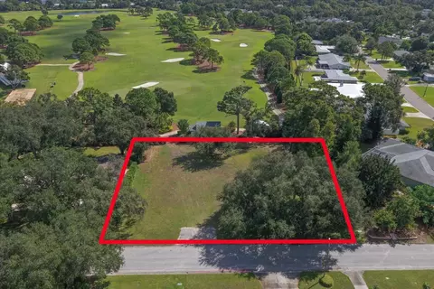 1715 Golf View Dr, Belleair, FL 33756