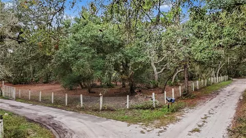 34192 Oak Hammock Dr, Dade City, FL 33523