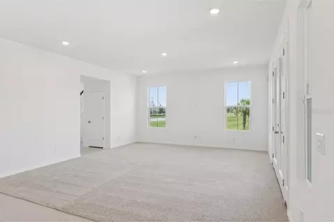 Living - 6670 Tentpeg Trl, Saint Cloud, FL 34771 photo 2 of 11