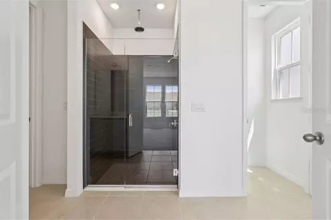 Entry Way - 6670 Tentpeg Trl, Saint Cloud, FL 34771 photo 2 of 6