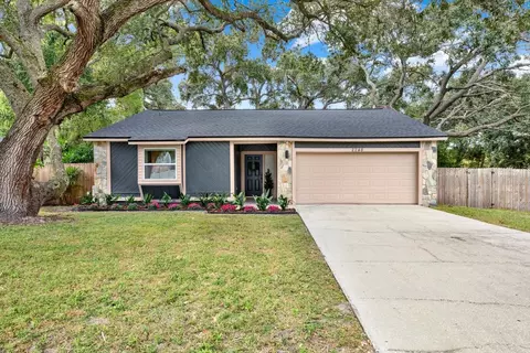 2248 Cypress Point Dr W, Clearwater, FL 33763