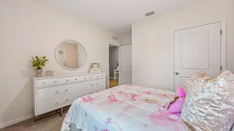Bedroom - 3099 Stanton Ave, Spring Hill, FL 34606 photo 4 of 7