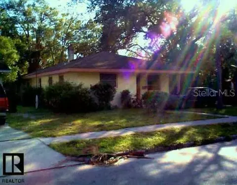 907 Eldridge St, Clearwater, FL 33755 photo 1