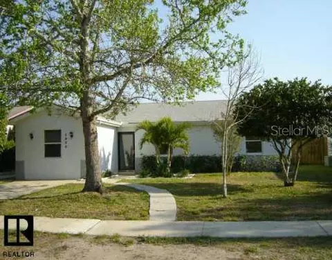 1925 Dover Ct, Oldsmar, FL 34677 photo 1