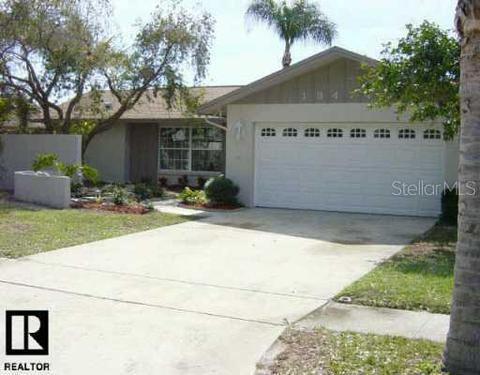 13474 Coronado Dr, Largo, FL 33774 photo 1