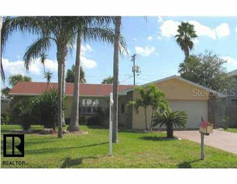 2113 Cedar Dr, Dunedin, FL 34698 photo 1