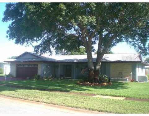 13805 Brewster Dr, Largo, FL 33774 photo 1
