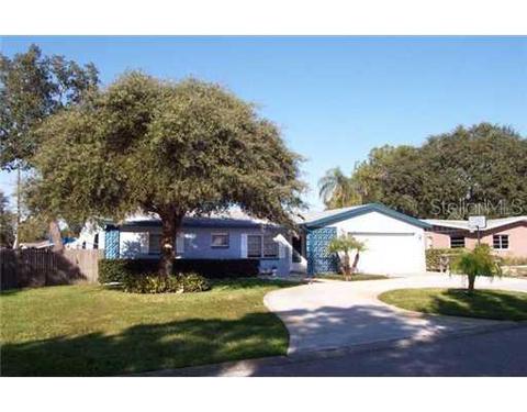 544 Corvette Dr, Largo, FL 33771 photo 1