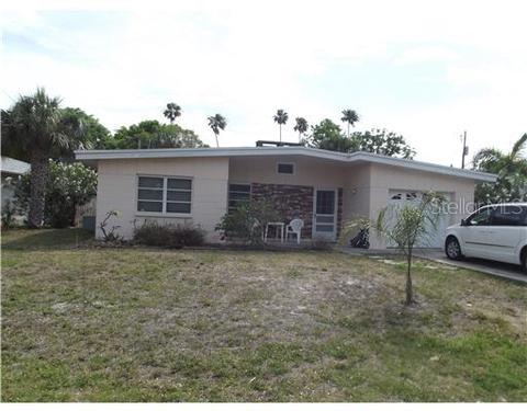 15714 2nd St E, Redington Beach, FL 33708 photo 1