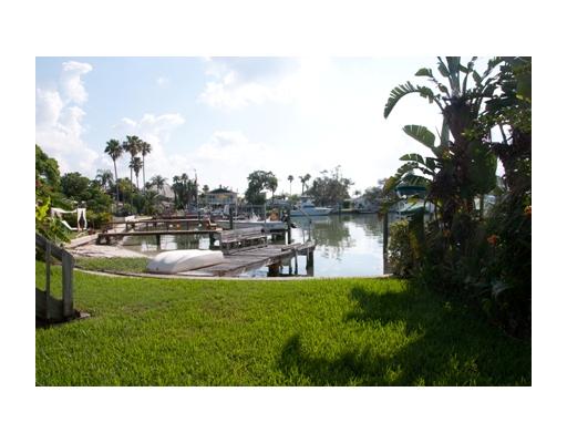 16015 4th St E, Redington Beach, FL 33708 photo 1