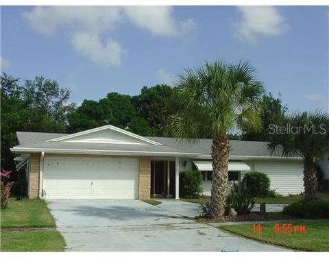 9616 Commodore Dr, Seminole, FL 33776 photo 1
