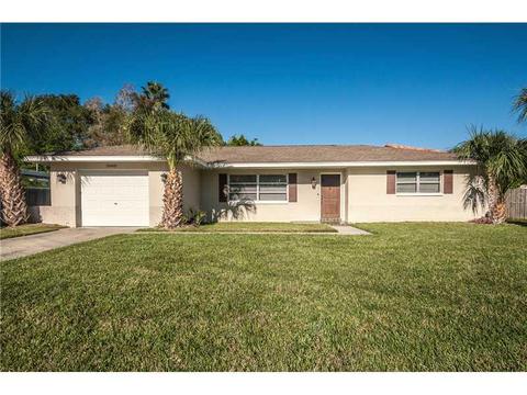 15805 3rd St E, Redington Beach, FL 33708 photo 1