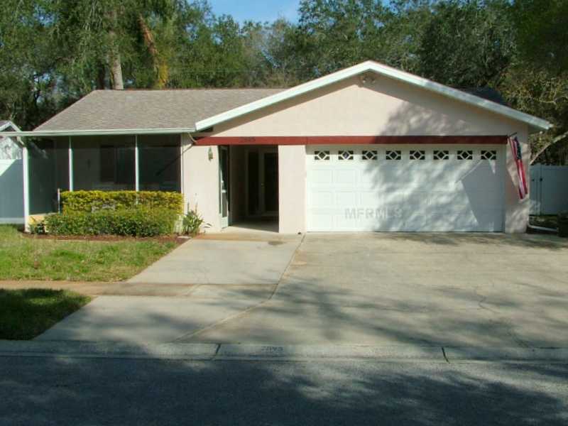 2845 Eagle Run Cir E, Clearwater, FL 33760 photo 1