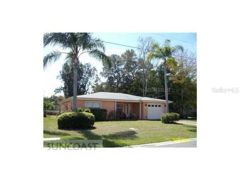 1919 Summit Dr, Dunedin, FL 34698 photo 1