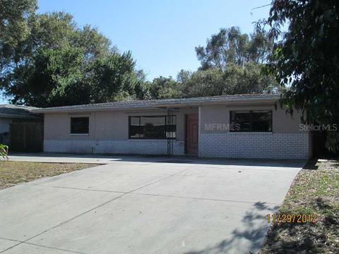 911 Orangeview Dr, Largo, FL 33778 photo 1