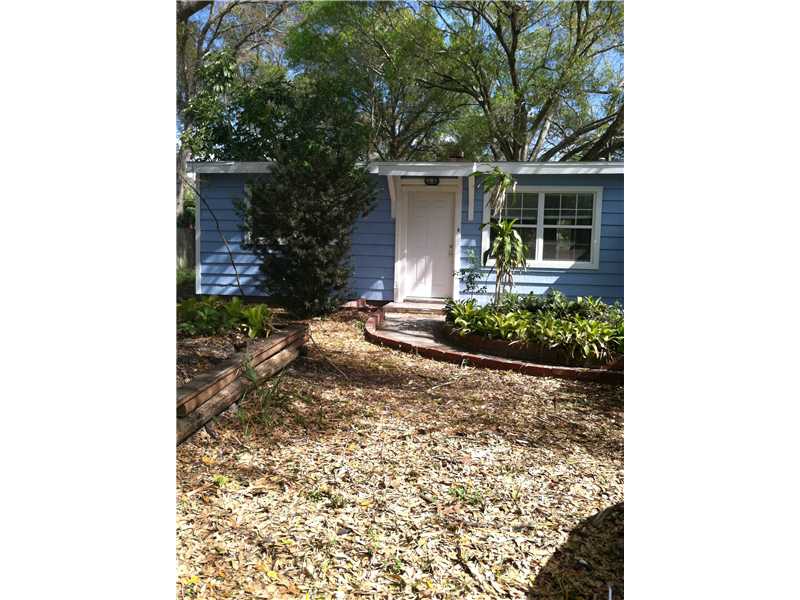 237 Melody Ln, Largo, FL 33771 photo 1
