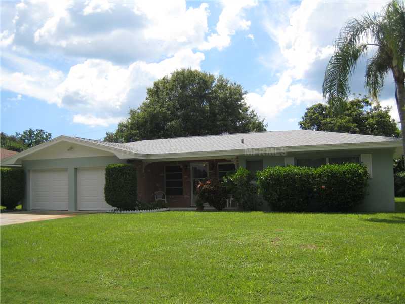 10402 Hetrick Cir, Largo, FL 33774 photo 1