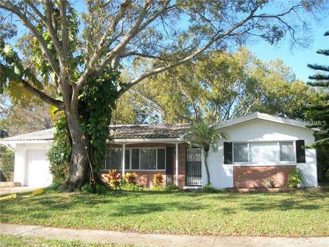 734 Brookfield Dr, Largo, FL 33771 photo 1