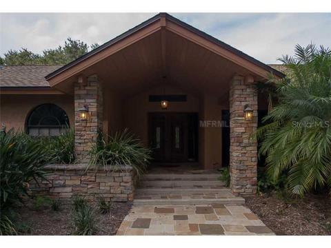 8945 Commodore Dr, Seminole, FL 33776 photo 1