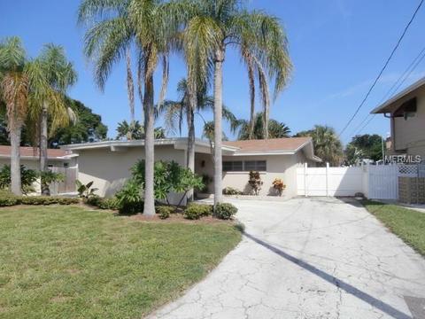 1748 Brookside Blvd, Largo, FL 33770 photo 1