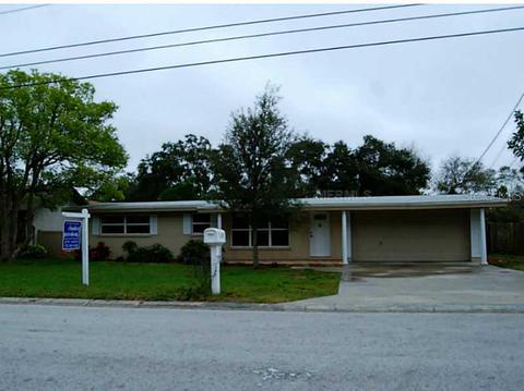 327 Overbrook Dr, Largo, FL 33770 photo 1