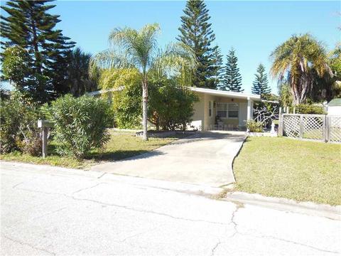 588 Marlyn Way, Madeira Beach, FL 33708 photo 1