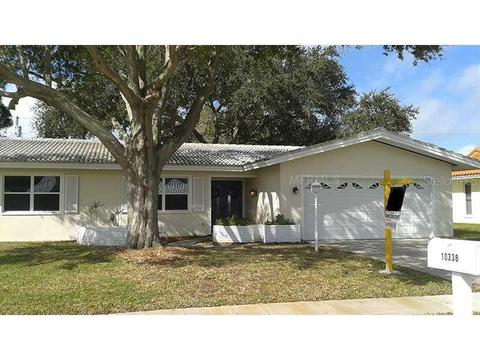 10338 Imperial Point Dr E, Largo, FL 33774 photo 1