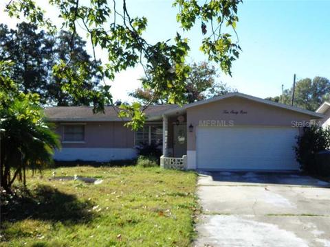 1069 5th Ave NE, Largo, FL 33770 photo 1