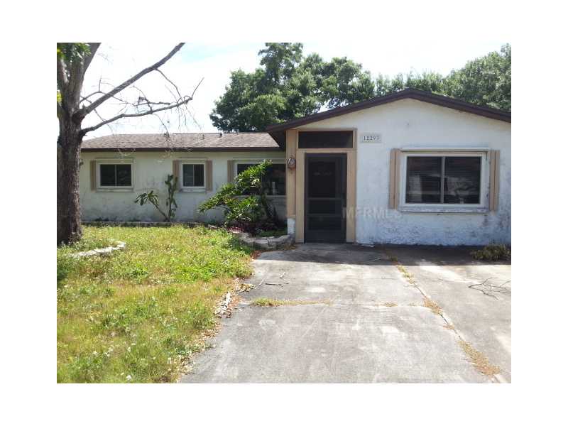 12293 103rd St, Largo, FL 33773 photo 1