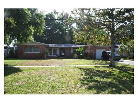 327 Shore Dr E, Oldsmar, FL 34677 photo 1