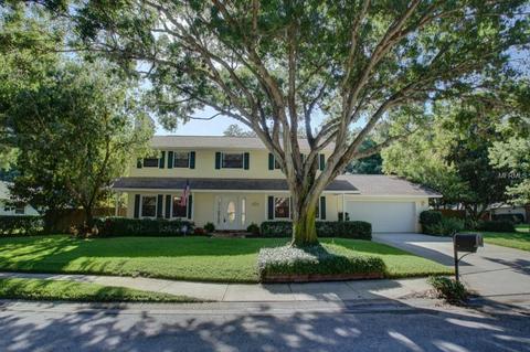 10451 Oak Leaf St, Largo, FL 33774 photo 1