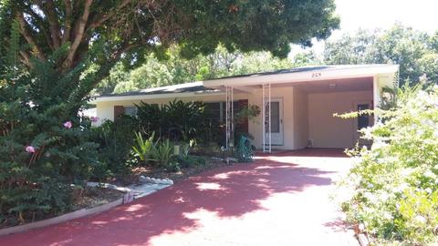 205 Overbrook St E, Largo, FL 33770 photo 1
