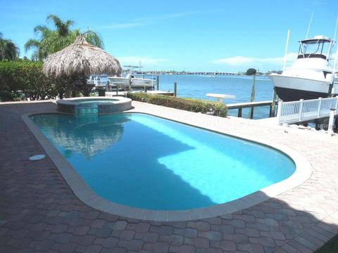 904 Bay Point Dr, Madeira Beach, FL 33708 photo 1