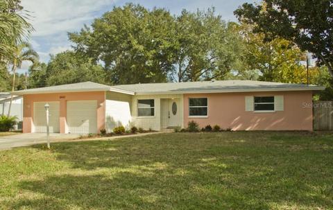 10433 Hetrick Cir E, Largo, FL 33774 photo 1