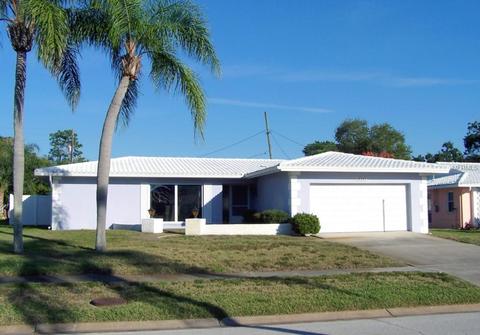 10363 Imperial Point Dr E, Largo, FL 33774 photo 1