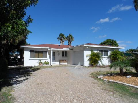 206 171st Ave E, North Redington Beach, FL 33708 photo 1