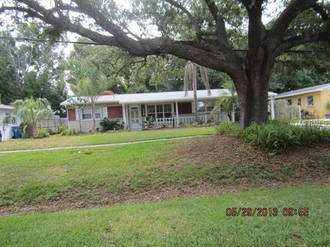 329 Shore Dr E, Oldsmar, FL 34677 photo 1
