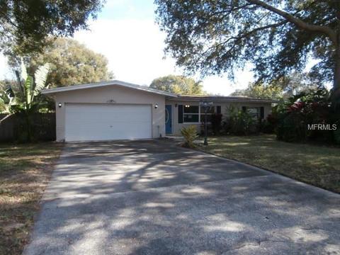 759 Imperial Dr, Largo, FL 33771 photo 1