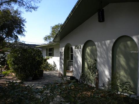 2573 Crescent Dr, Largo, FL 33770 photo 1