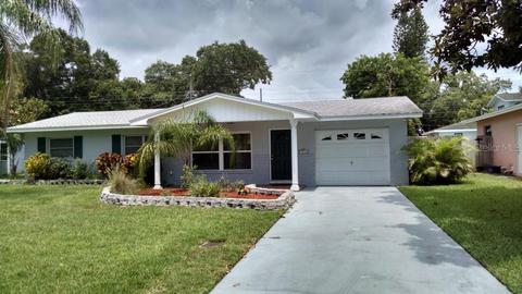 10465 Hetrick Cir E, Largo, FL 33774 photo 1