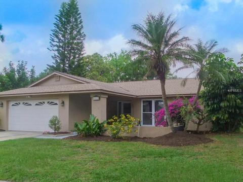 2212 Willow Tree Trl, Clearwater, FL 33763 photo 1