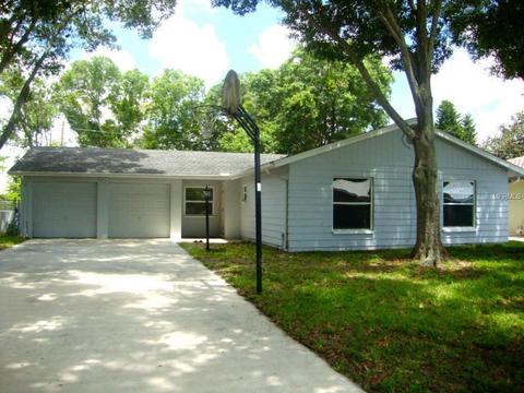 11599 Oval Dr E, Largo, FL 33774 photo 1