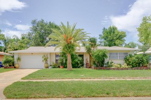 572 E Park Dr, Largo, FL 33771 photo 1