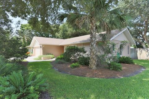 237 Foxcroft Dr E, Palm Harbor, FL 34683 photo 1