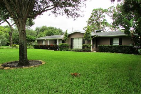 801 Alamanda Dr, Largo, FL 33770 photo 1
