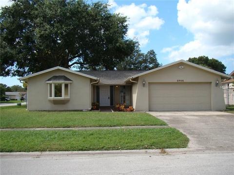 1962 Radcliffe Dr E, Clearwater, FL 33763 photo 1